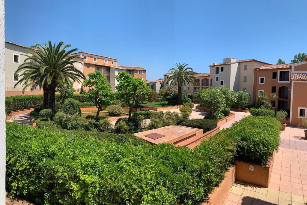 Eclat D'Azur Apartamento Cogolin Exterior foto